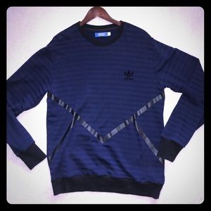 Adidas Sweatshirt